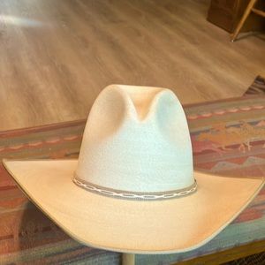 Men’s straw western hat. Size 7 1/4.